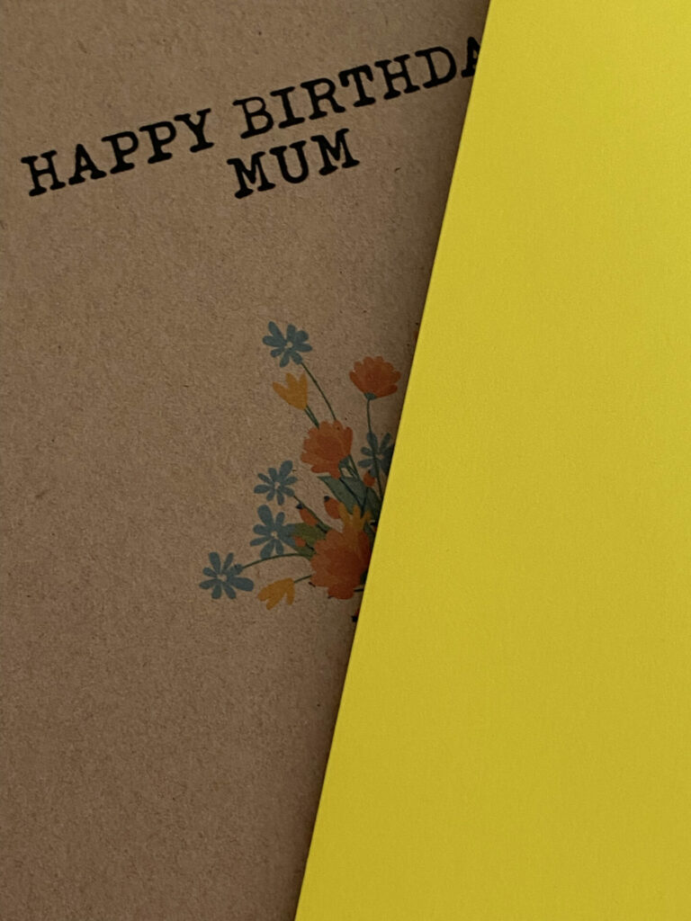 Mum, mom kraft birthday card Flowers Prints With Personality